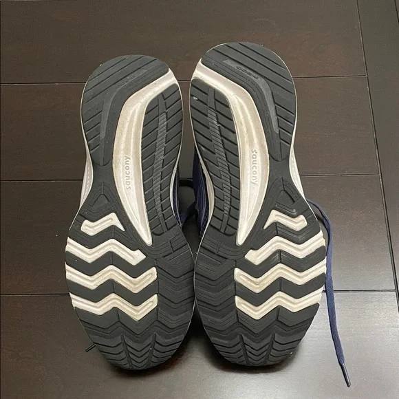 Saucony Cohesion Blue and Pink Athletic Shoes - Picture 5 of 10